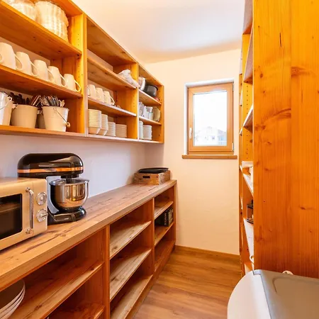In Bramberg With Sauna & Access, Cleaning Included Vakantiehuis