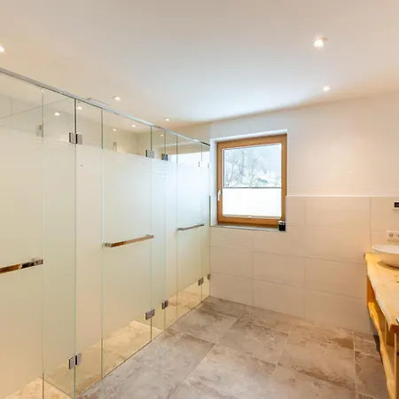 In Bramberg With Sauna & Access, Cleaning Included Vakantiehuis Dorf (Salzburg)