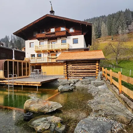 With Swimming Pond And Hot Tub, Cleaning Included 펜션 Dorf (Salzburg)